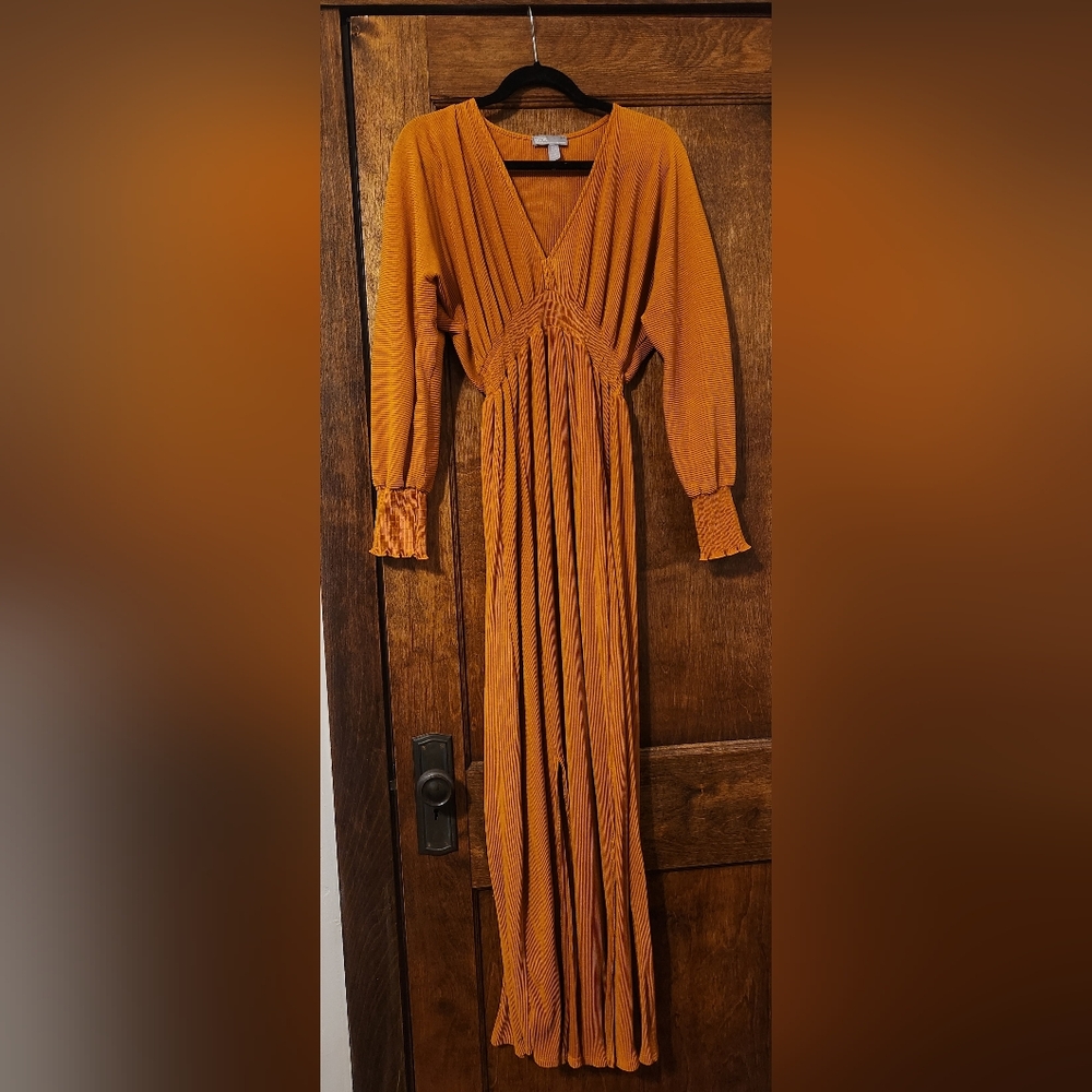 Plissé Maxi Maternity Dress with Shirred Lantern Sleeves and Waist